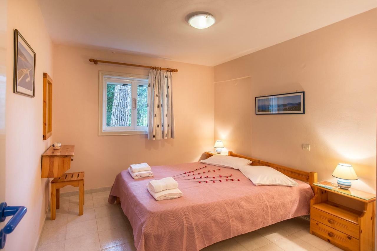 Ormos Drepanou Apartments Ligia Eksteriør billede