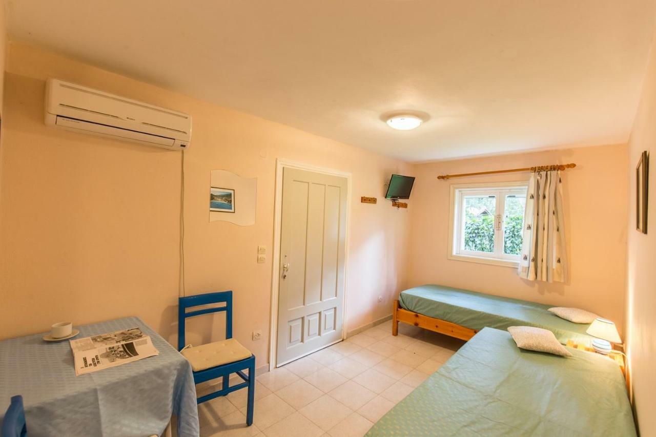 Ormos Drepanou Apartments Ligia Eksteriør billede